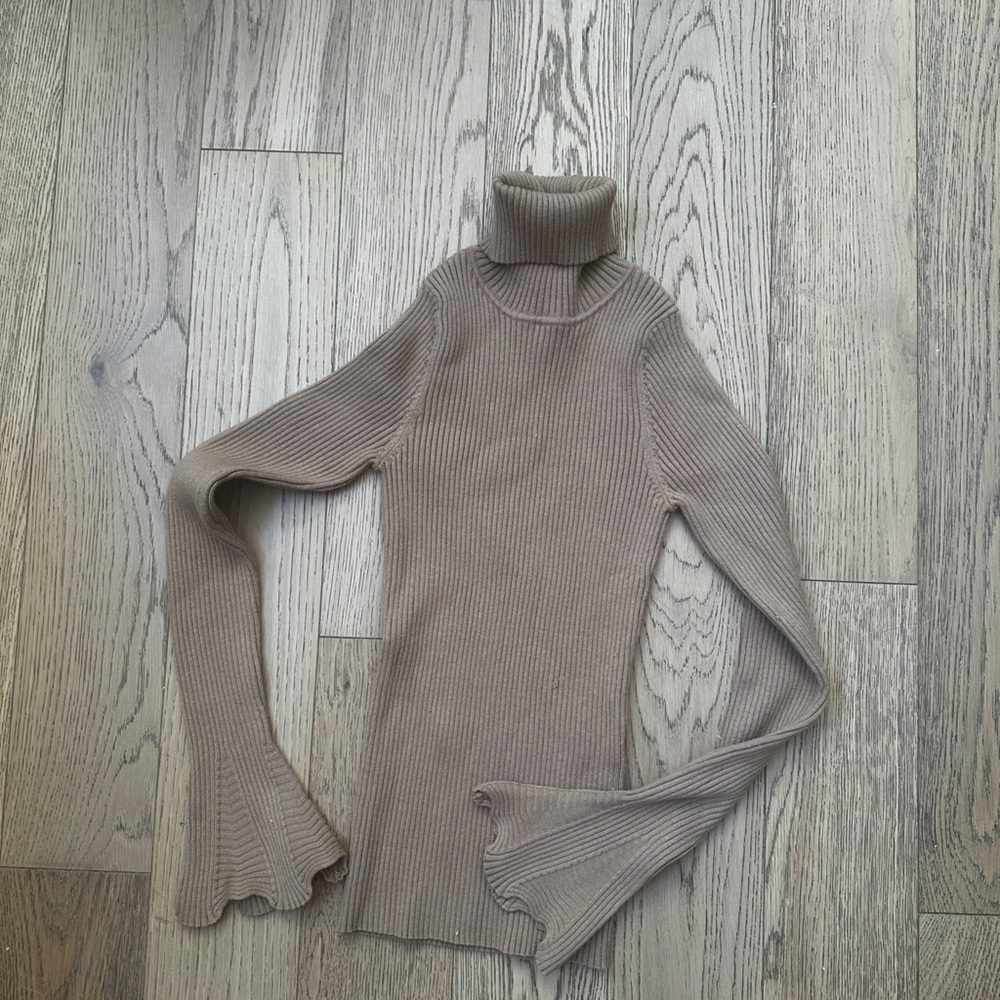 Revolve Lovers + Friends Turtleneck Ribbed Top XS as seen on Negin Mirsalehi